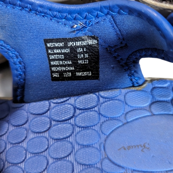 Boys Eddie Bauer sandals - Picture 5 of 8